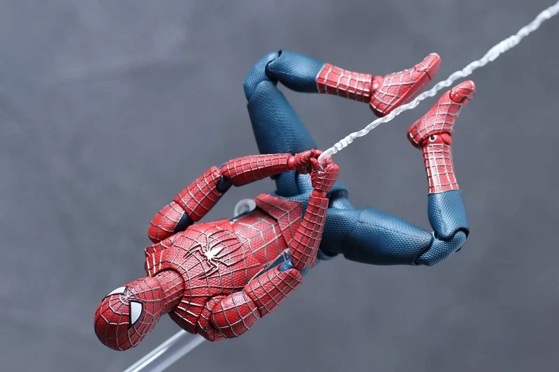 SHF Spider Man 3 Actionfigur Spiderman 3 Tobey Maguire Anime Figur PVC-Statue Modellsammlung Puppe Decora Neujahrsgeschenke
