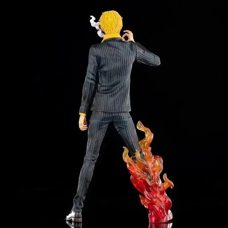 One Piece Japanische Anime-Serie, große Fantasie, rauchender heller Anzug, Yamazaki-Figur, Modellornament