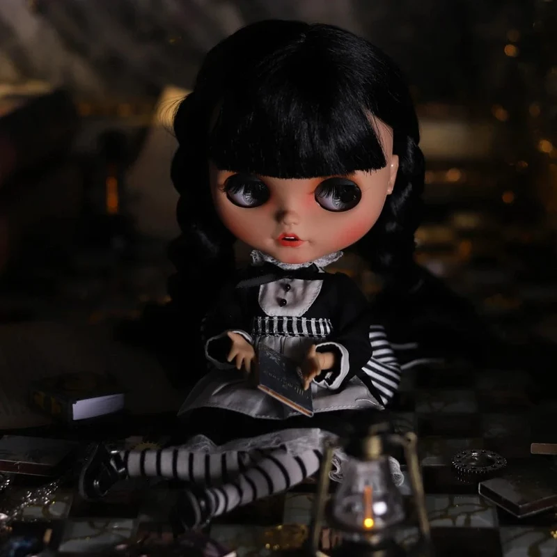 ICY DBS Blyth Puppe 1/6 Gelenkkörper 30cm Schwarzes Haar Schwarze Augenlider Lange Wimpern Schläfrige Augen Dark Series BJD Spielzeug Modegeschenke