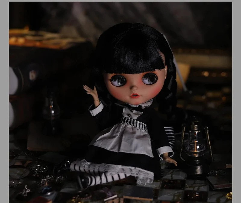 ICY DBS Blyth Puppe 1/6 Gelenkkörper 30cm Schwarzes Haar Schwarze Augenlider Lange Wimpern Schläfrige Augen Dark Series BJD Spielzeug Modegeschenke