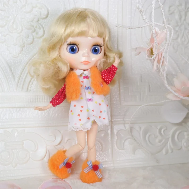 ICY DBS Blyth puppe Weiße Haut Glänzendes gesicht Mattes gesicht Joint körper mit hand set A & B 1/6 bjd geeignet diy make-up Spezielle preis