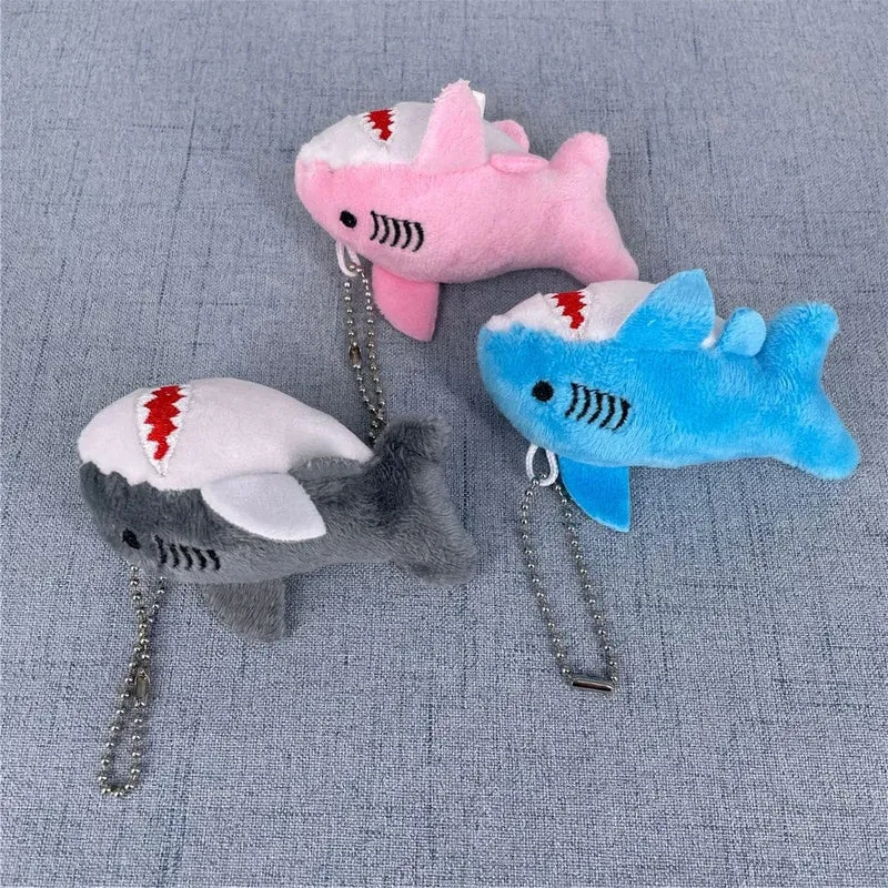 NEU 3 Farben, Größe 8CM Plüsch Hai Ozean Tier Plüschtier Puppe, mit Schlüsselanhänger Geschenk