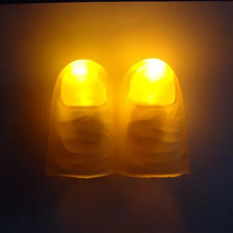 2 Stücke Magie Super Elektronische LED Licht Blinkende Finger Zaubertrick Requisiten Kinder Erstaunliche Glow Spielzeug Kinder Leuchtende Dekor Geschenke