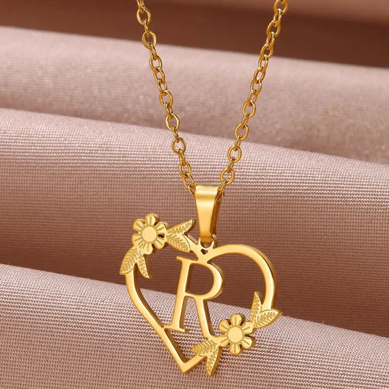 Gold Farbe zierliche Blume Initialen Halskette Frauen Mädchen Edelstahl Herz Brief Choker Halskette Beste Geschenke Alphabet Schmuck