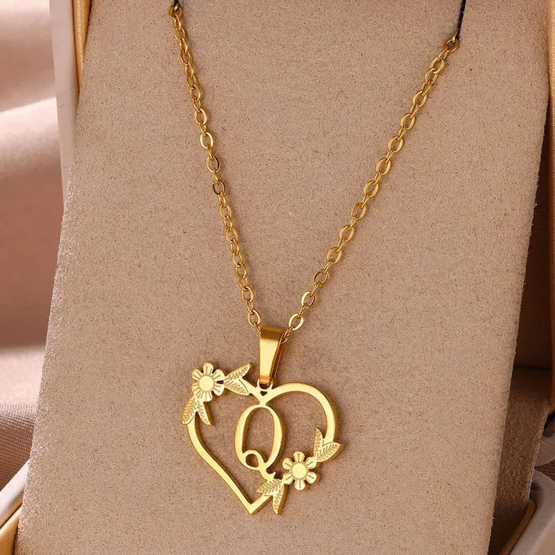 Gold Farbe zierliche Blume Initialen Halskette Frauen Mädchen Edelstahl Herz Brief Choker Halskette Beste Geschenke Alphabet Schmuck