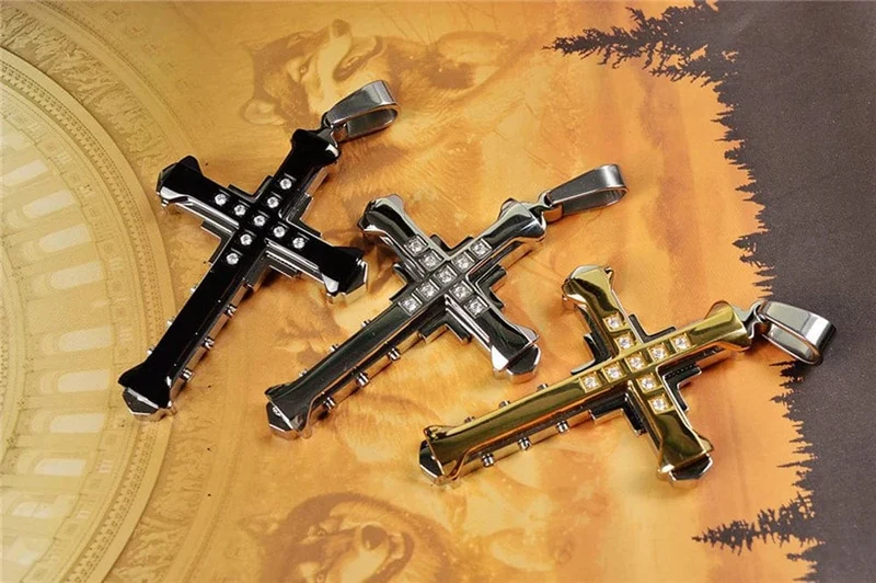 2024 neue Männliche Kristall Kreuz Jesus Anhänger Gold/Schwarz/Blau Farbe Zirkonia Halskette Edelstahl Schmuck