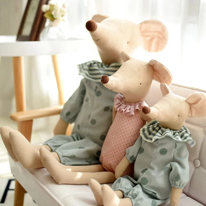Kinderspielzeug Kleine und süße Mauspuppe mit rosafarbener Baumwollschleife und grüner Schleife, Plüschtier