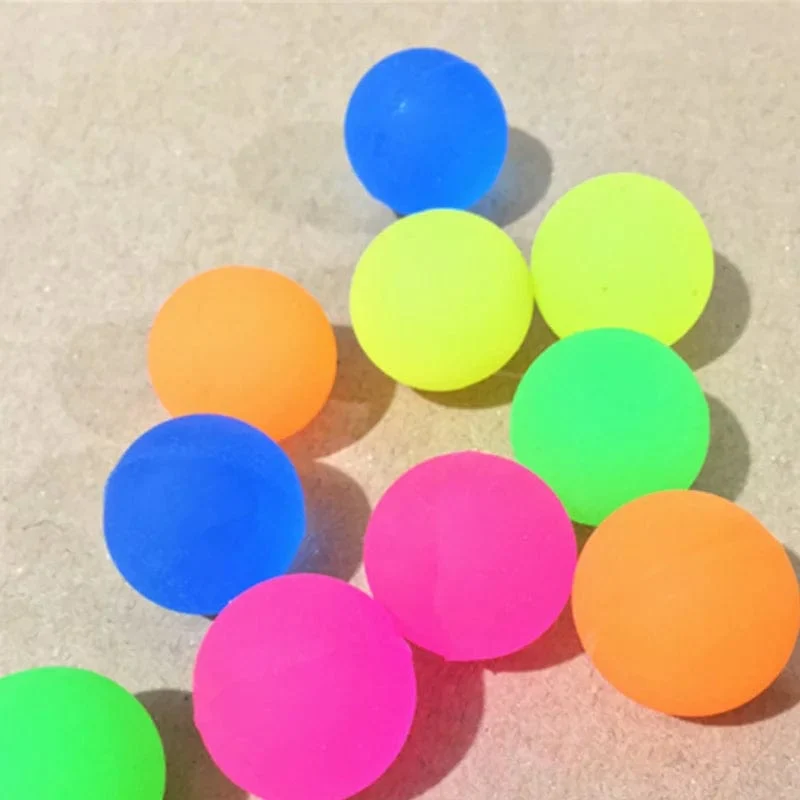 10 Stück 25 mm farbiger Junge Springball niedlich leuchtender Kinderspielzeugball Gummi Kinder Sportspiele elastische Springbälle Outdoor-Spielzeug