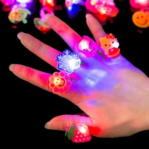 HEIßER VERKAUF 10/5 Stücke Cartoon LED Leucht Finger Ringe Glanz In Der Dunkelheit Licht Spielzeug für kinder Mädchen Geburtstag Party Favors Geschenke