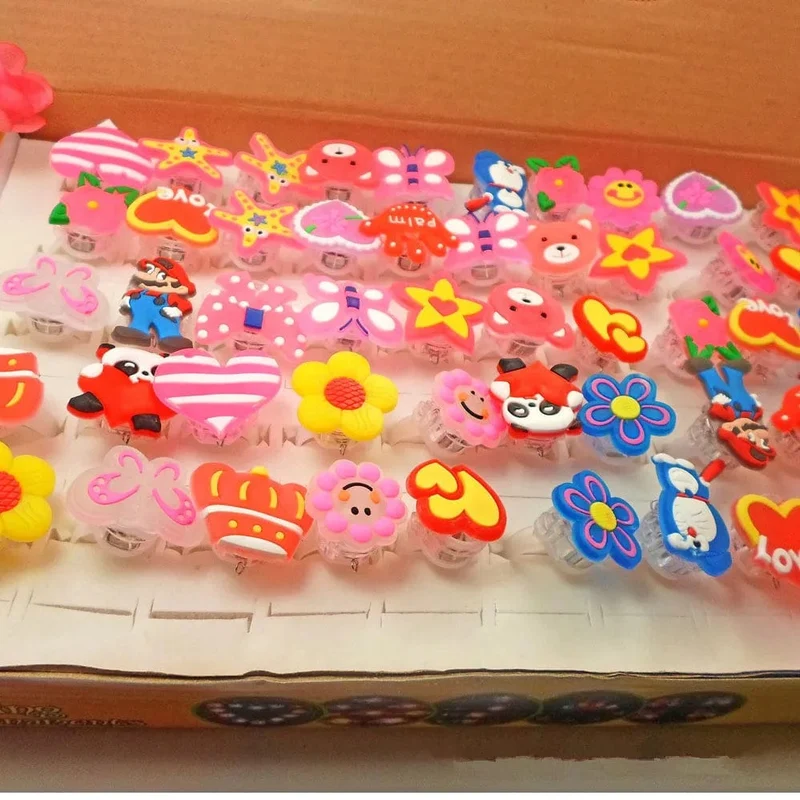 HEIßER VERKAUF 10/5 Stücke Cartoon LED Leucht Finger Ringe Glanz In Der Dunkelheit Licht Spielzeug für kinder Mädchen Geburtstag Party Favors Geschenke