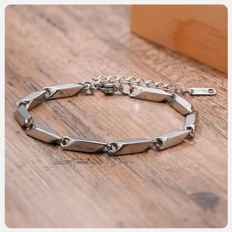 Vnox Herren-Kettenarmband mit geometrischem Rautenmuster, lässiges Armband aus Edelstahl mit Metallgliedern, Länge verstellbar