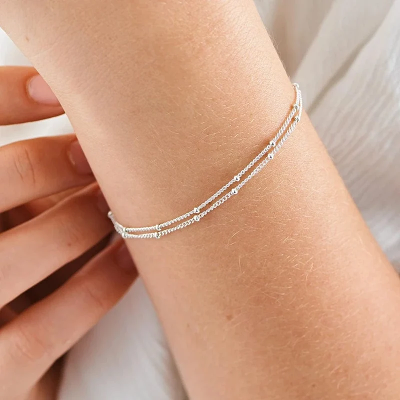 eManco Schlichtes Damen-Kugelkettenarmband, Schmuck, mehrlagiges feines Perlenkettenarmband, Damen-Edelstahlkette