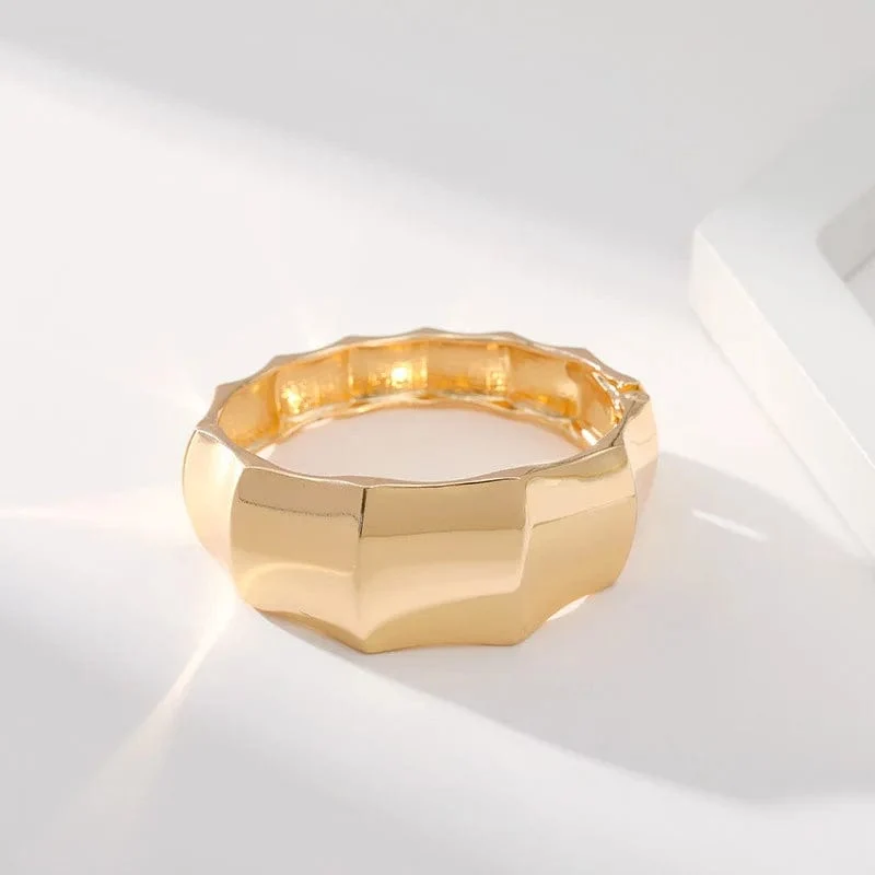 Heißer Verkauf Breite Armreifen Minimalistischen Legierung Gold Farbe Armbänder Für Frauen Zubehör Mode Schmuck Engagement Party Geschenk
