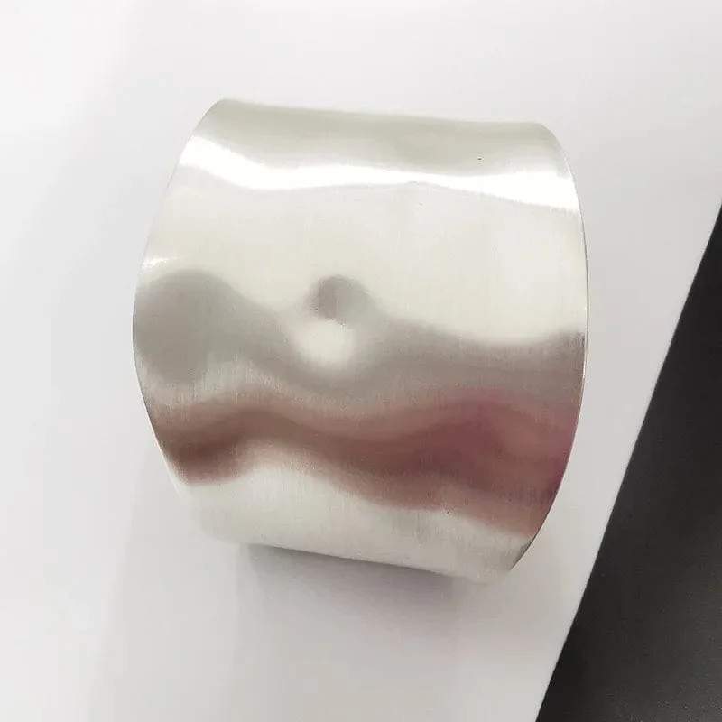 Heißer Verkauf Breite Armreifen Minimalistischen Legierung Gold Farbe Armbänder Für Frauen Zubehör Mode Schmuck Engagement Party Geschenk