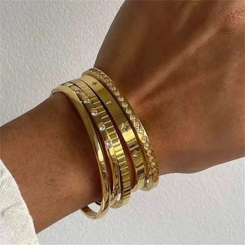 1 Stück Vintage Elegantes 18 Karat vergoldetes Edelstahl Zirkon Sterne Armband für Frauen Mode Hochzeit Schmuck Geschenk --- A674