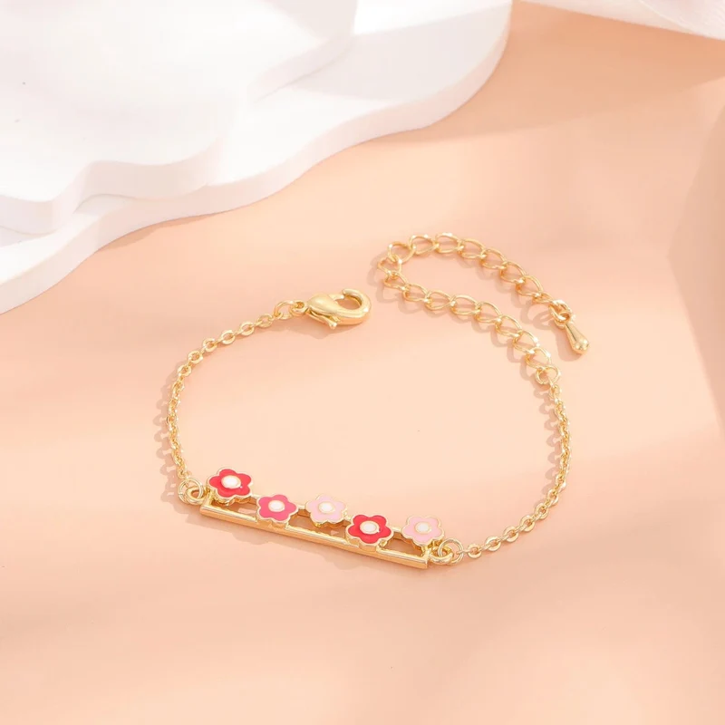 14 Karat vergoldete Charm-Manschettenknöpfe, verstellbare Blumenarmbänder, modische Kindermodelle, super auffälliger Schmuck für Frauen und Mädchen