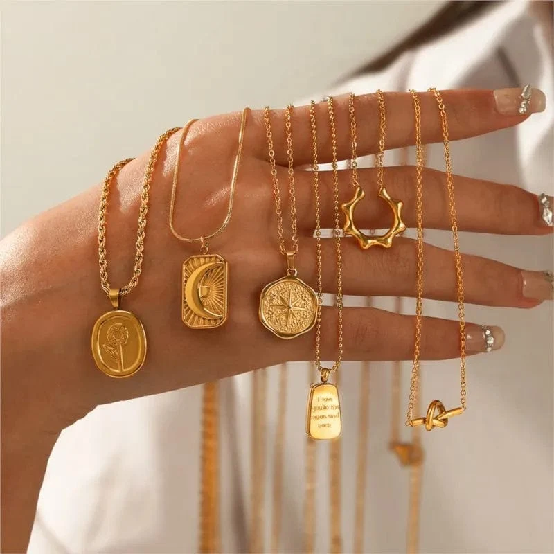 316L Edelstahl Stern Mond Blume Hängeanhänger Halskette für Frauen Minimalistische goldene Kette Halskette Accessoire