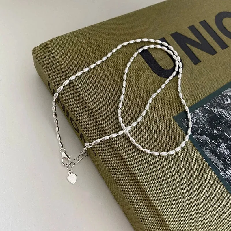 Halskette aus 925er Sterlingsilber mit schlichten geometrischen Perlen, glänzende und zarte Schlüsselbeinkette für Damenmode-Juwelier