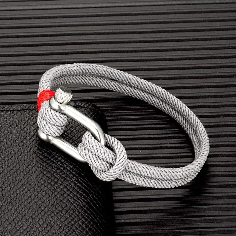 MKENDN Herren-Survival-Armband aus schwarzem Edelstahl in U-Form für Outdoor-Camping, Rettungs- und Notfall-Schädel-Seilarmband für Damen