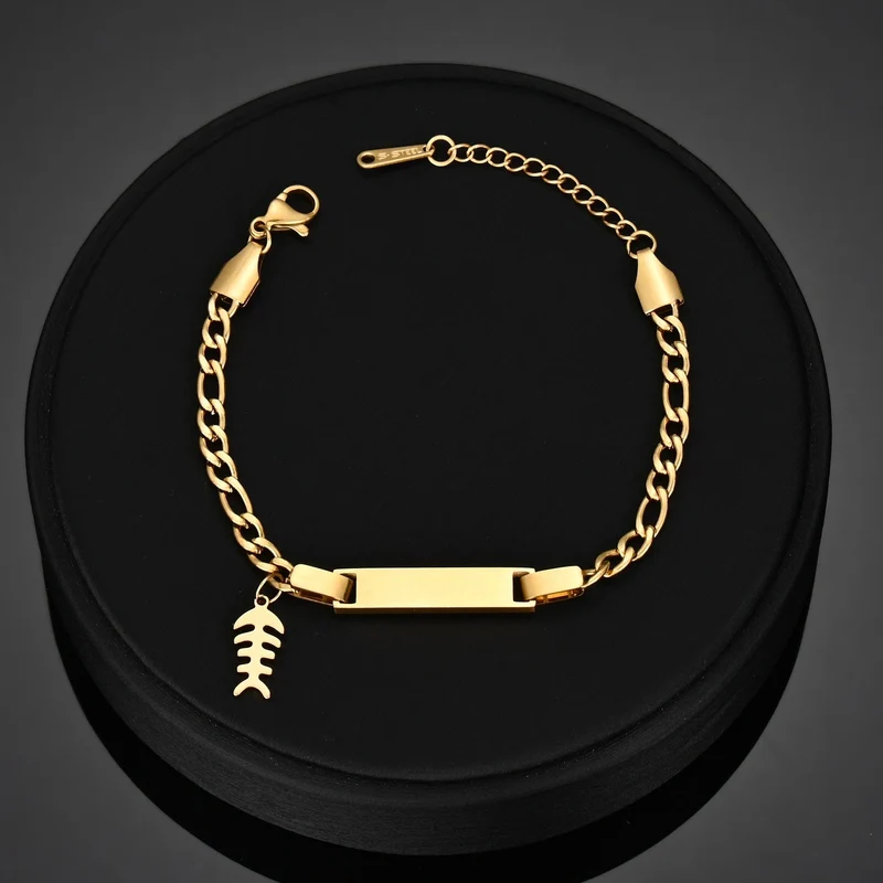 Bluelory Benutzerdefinierte Neugeborenen Name ID Bar Armband Für Kinder Edelstahl Gravierte Datum Symbol Baby Armband Mit Herz Geburtstag Geschenk