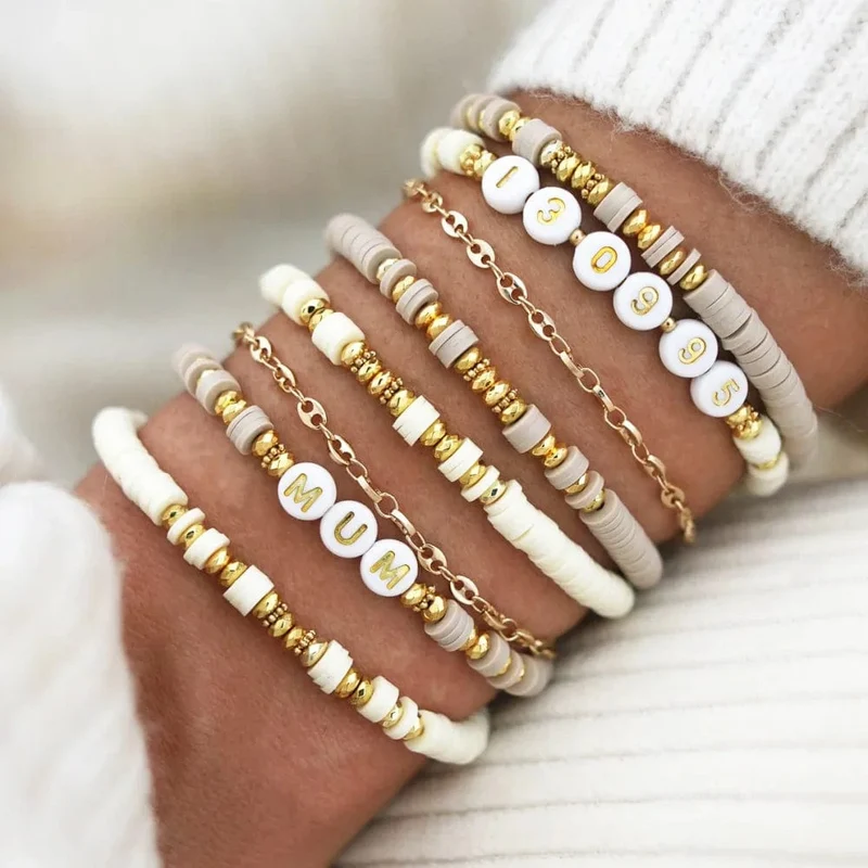 HERLOOK Boho-Schmuck, stapelbare Heishi-Armbänder für Frauen, Sommer-Armband aus Polymer-Tonperlen, goldfarben, verteilte Perlen, Pulseras