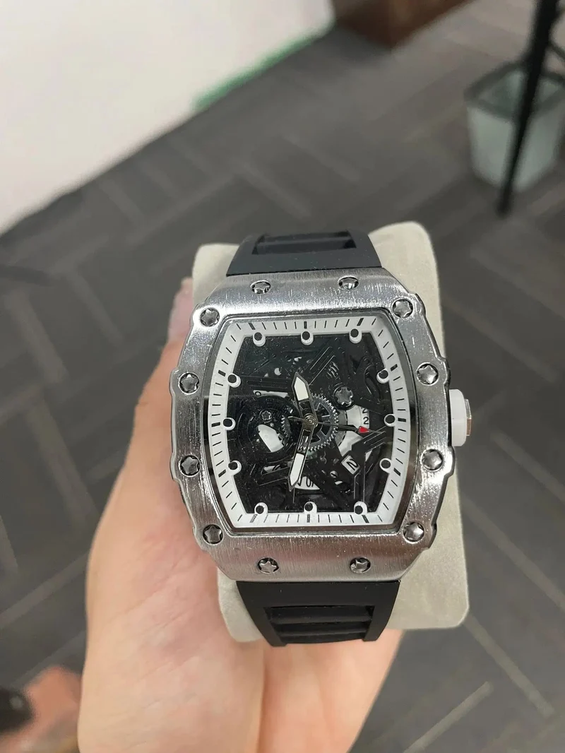 UTHAI Herrenuhr, sportlich, dominant, trendig, wasserdicht, tonnenförmig, originelle Armbanduhr für Herren, Quarzuhr, Geschenk