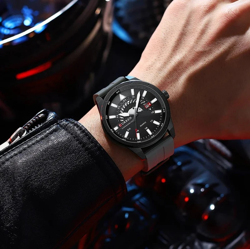 CURREN Mode Herrenuhr Top-Marke Luxus wasserdichte Sport Herrenuhren Silikon Automatik Datum Militär Armbanduhr