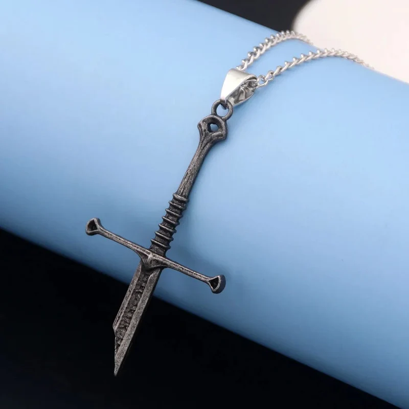 Vintage Narsil Broken Sword Halskette für Männer Frauen Moveis Schmuck Cosplay Cool Punk Schwert Anhänger Halskette Geschenk