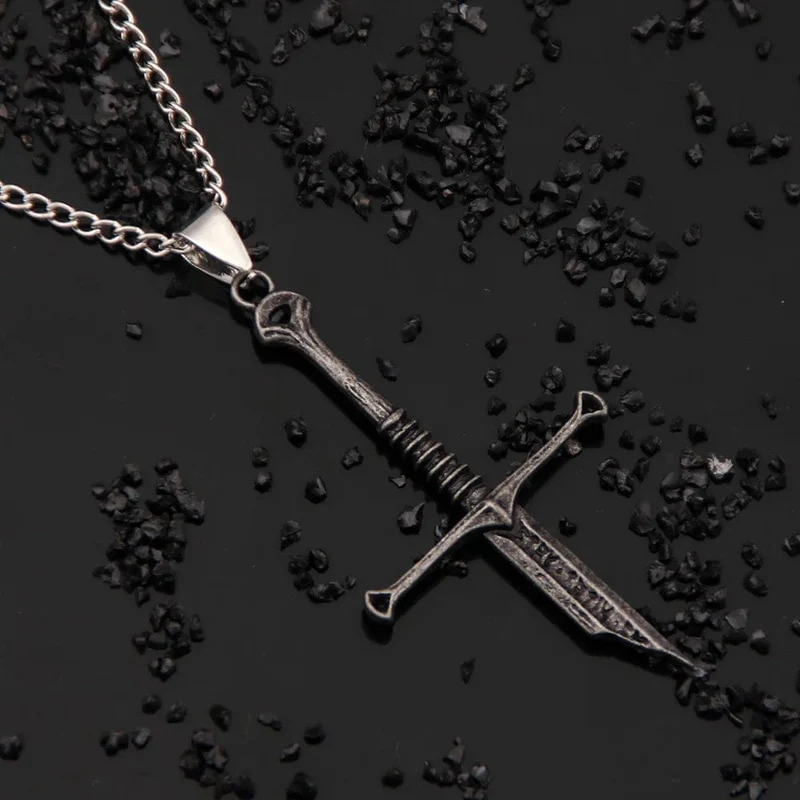 Vintage Narsil Broken Sword Halskette für Männer Frauen Moveis Schmuck Cosplay Cool Punk Schwert Anhänger Halskette Geschenk