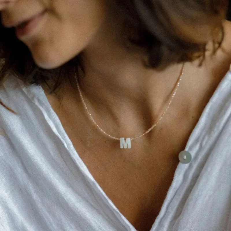 Neue Mode 26 Brief Shell Choker Halsketten Für Frauen Glänzende Kristall Perlen Schlüsselbein Chian Weibliche Hals Anhänger Halskette Schmuck