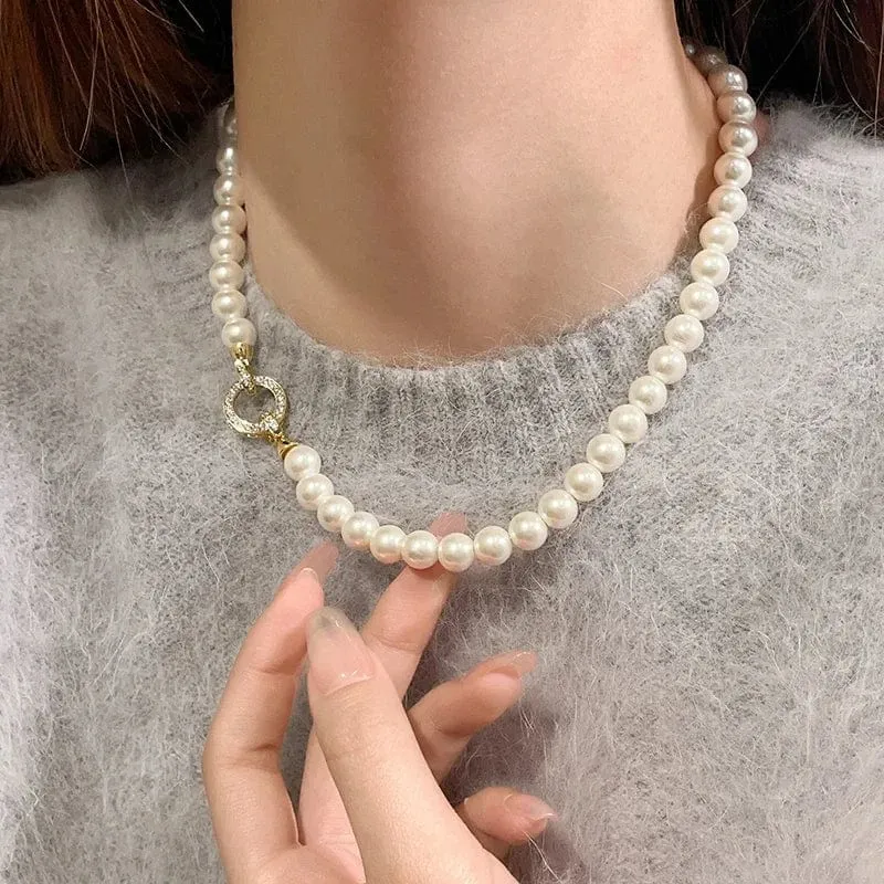 Französische elegante Mikro-Set Zirkon runde Schnalle Imitation Perle Perlen Halskette für Damen Temperament Schmuck süße Accessoires