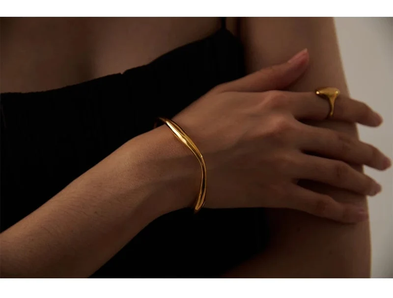 Yhpup Öffnung 316 Edelstahl Handgelenk Armband Armreif Gold Farbe Minimalistischen Textur Aussage Marke Schmuck für Frauen Party