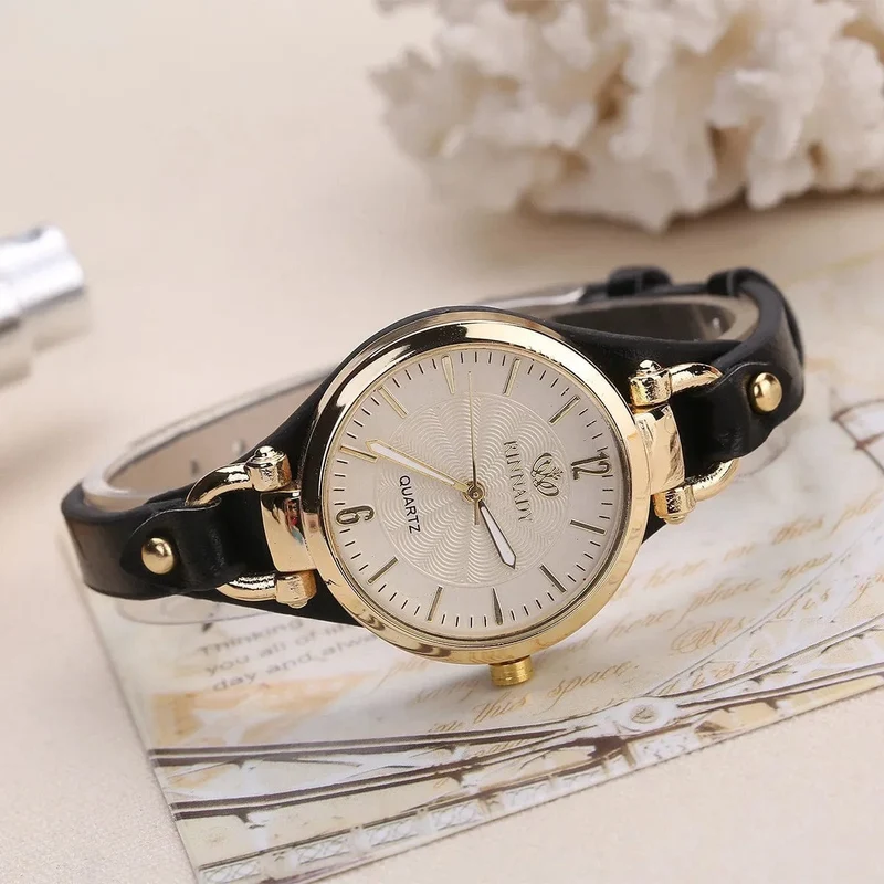 2024 Quarzuhr Frauen PU Leder Dünnen Riemen Armbanduhr Damen Uhren Einfarbig Mode Frauen Geschenk Uhr Uhren Para Mujer