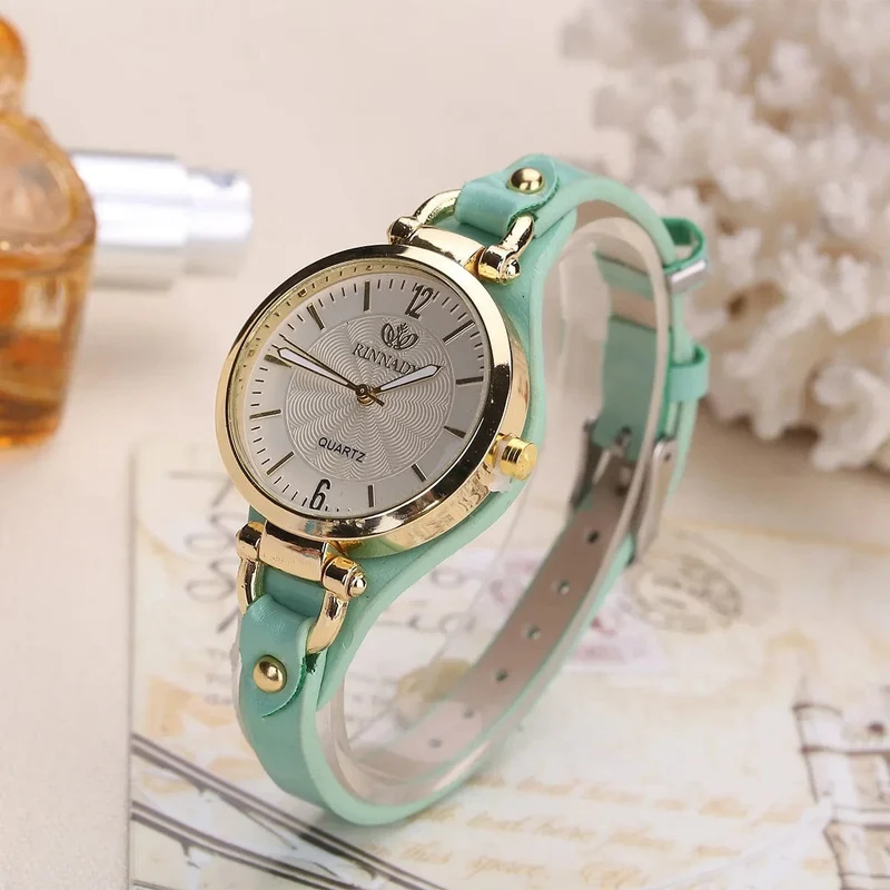 2024 Quarzuhr Frauen PU Leder Dünnen Riemen Armbanduhr Damen Uhren Einfarbig Mode Frauen Geschenk Uhr Uhren Para Mujer