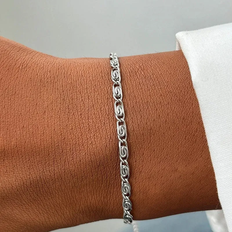 Edelstahlarmband im neuen Stil, Einfachheit, Subtilität, Büroklammerkette, leichtes Luxusarmband für Frauen, Schmuck für den täglichen Gebrauch