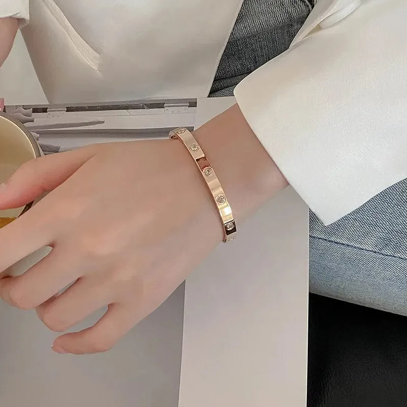 2023 neue Trendy Kristall Liebe Armreifen Zirkonia Armbänder Paar Luxuxy Schmuck Edelstahl Armreifen Für Frauen Geschenk sl295