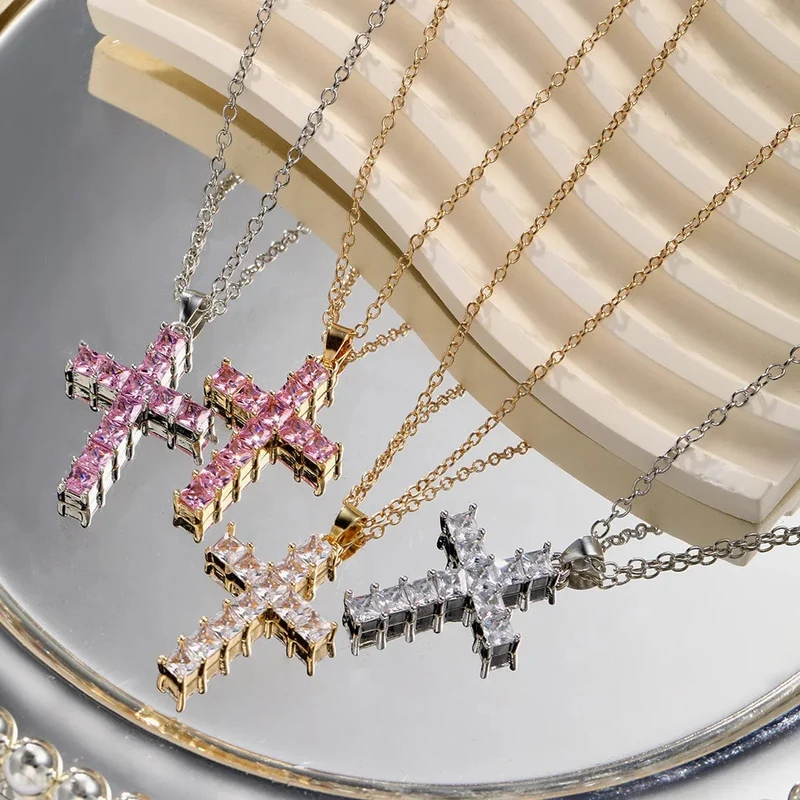 Neue Mode Halsketten Weibliche Anhänger Gold Multi Farbe Kristall Jesus Kreuz Anhänger Für Frauen Halskette Party Freizeit Schmuck