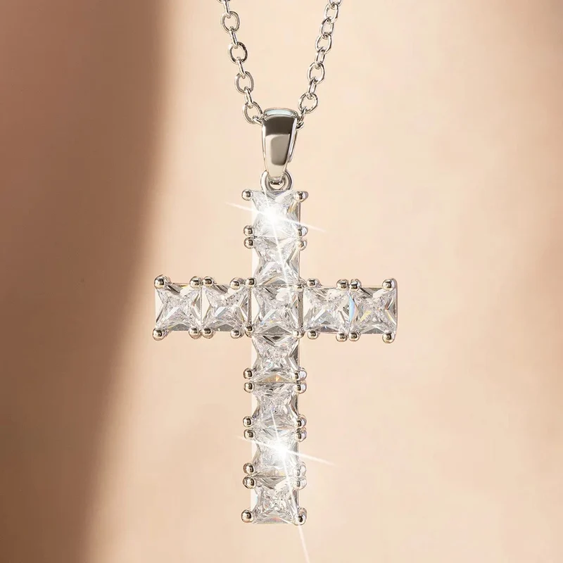Neue Mode Halsketten Weibliche Anhänger Gold Multi Farbe Kristall Jesus Kreuz Anhänger Für Frauen Halskette Party Freizeit Schmuck