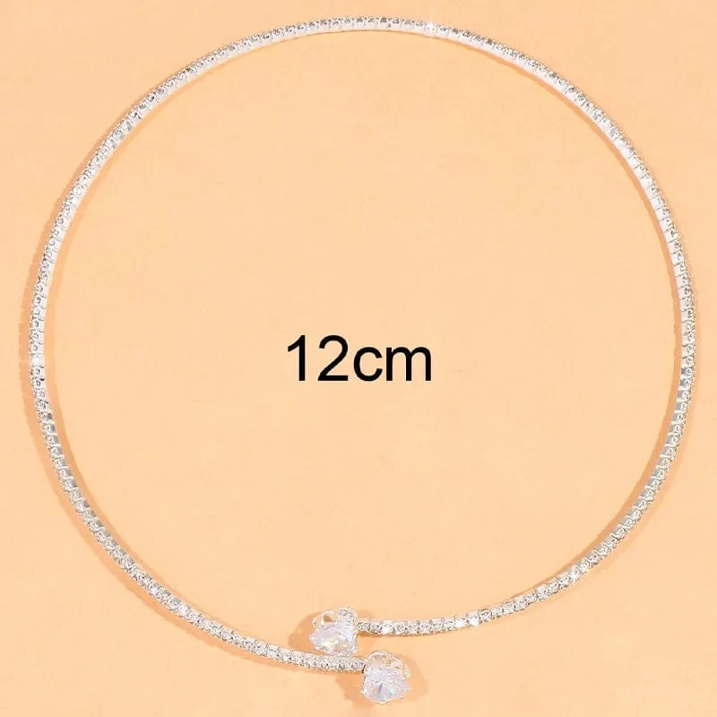 Modische Halskette mit Strass-Herz-Kragen für Frauen, einfache offene Halskette, Drehmomente, Schmuckzubehör