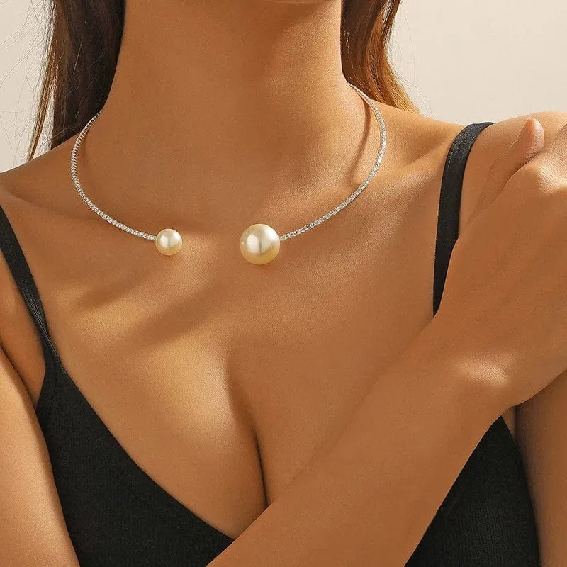Modische Halskette mit Strass-Herz-Kragen für Frauen, einfache offene Halskette, Drehmomente, Schmuckzubehör
