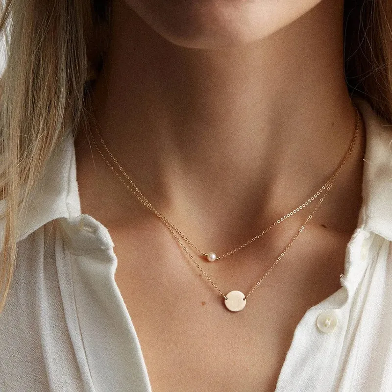 e-Manco Edelstahl-Halsband mit Perlenimitat für Damen, goldfarben, mehrlagige Halskette