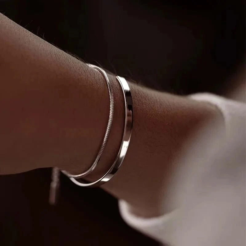 Herren Silberfarbenes Edelstahl-Armband mit Schlangenknochenkette, schlichtes, dünnes Kettenarmband für Damen, modischer Herren-Straßenschmuck