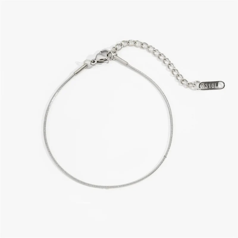 Herren Silberfarbenes Edelstahl-Armband mit Schlangenknochenkette, schlichtes, dünnes Kettenarmband für Damen, modischer Herren-Straßenschmuck