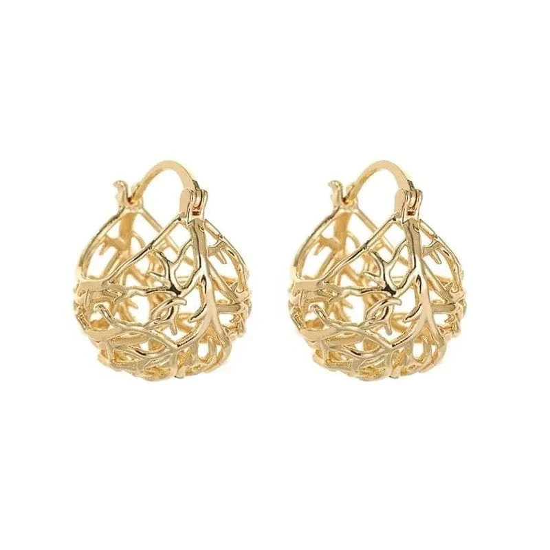 Huitan Gold Farbe Hohl Hoop Ohrringe Frauen Neu Gestaltete Temperament Mädchen Ohr Zubehör Hochzeit Party Mode Schmuck 2023