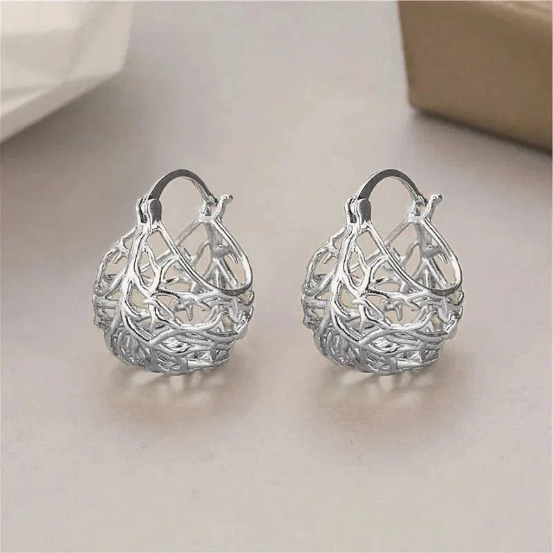 Huitan Gold Farbe Hohl Hoop Ohrringe Frauen Neu Gestaltete Temperament Mädchen Ohr Zubehör Hochzeit Party Mode Schmuck 2023