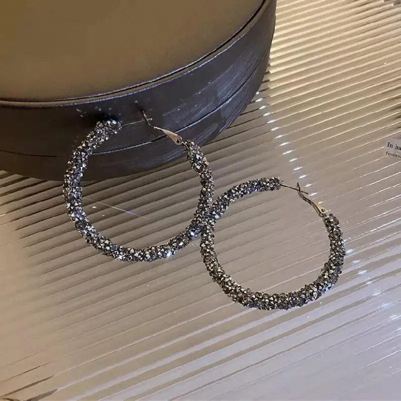 Neue Mode Einfache Trend Runde Schwarz Strass Hoop Ohrringe Geometrische Ohrringe Frauen Elegante Exquisite Schmuck Geschenke Großhandel