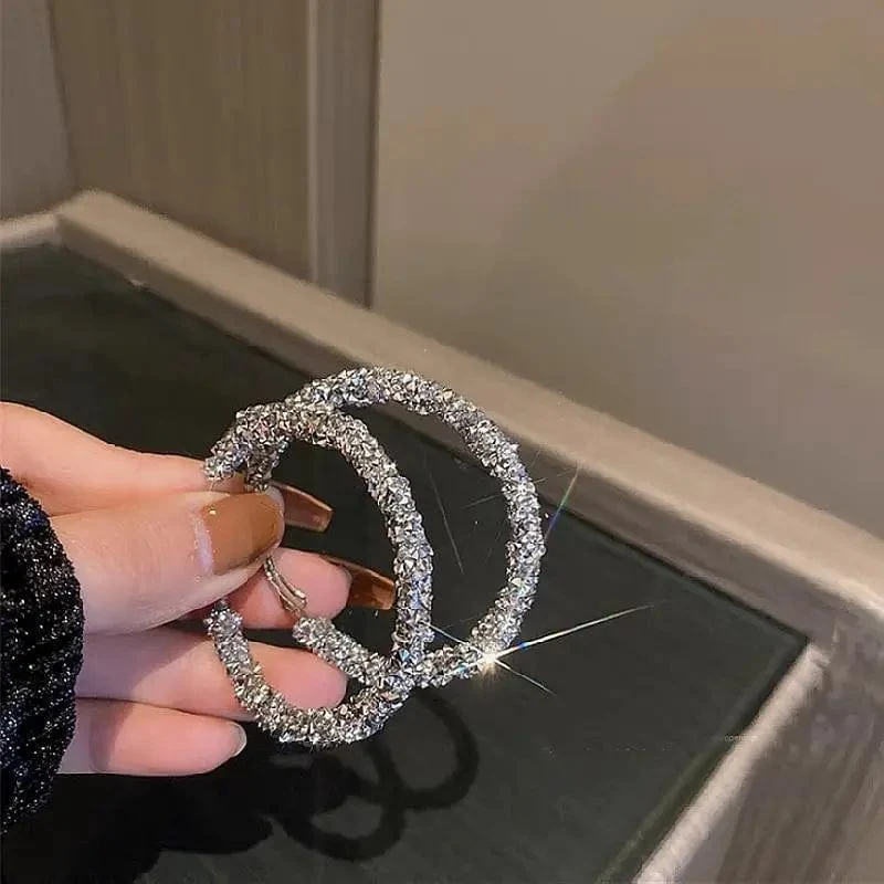 Neue Mode Einfache Trend Runde Schwarz Strass Hoop Ohrringe Geometrische Ohrringe Frauen Elegante Exquisite Schmuck Geschenke Großhandel