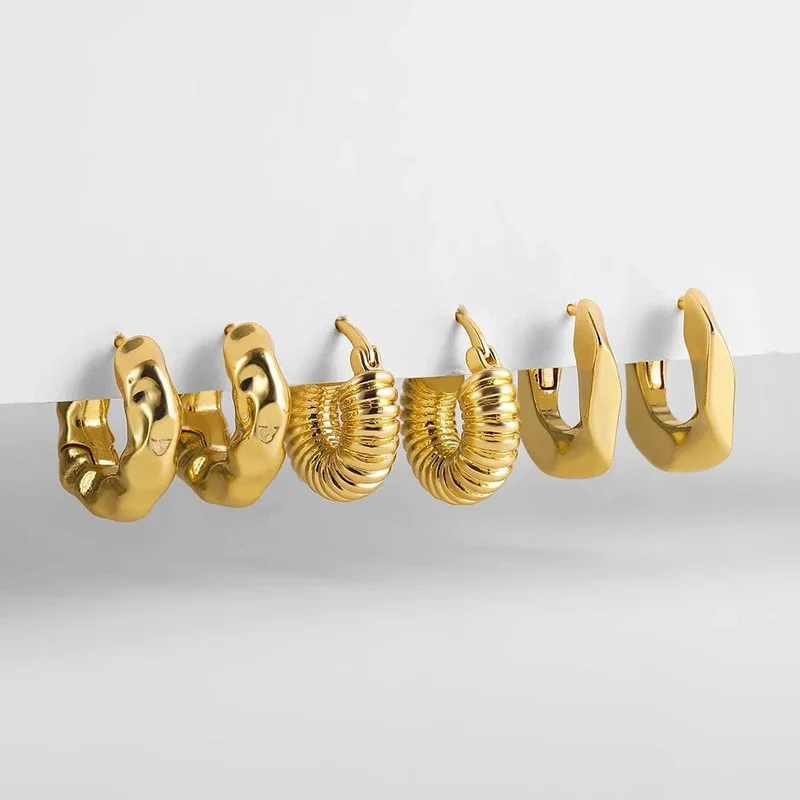 3 Paar/Set zierliche goldfarbene geometrische Kreis-Kleine Creolen für Frauen Statement-Perlen Twist Huggie Ohrring Modeschmuck