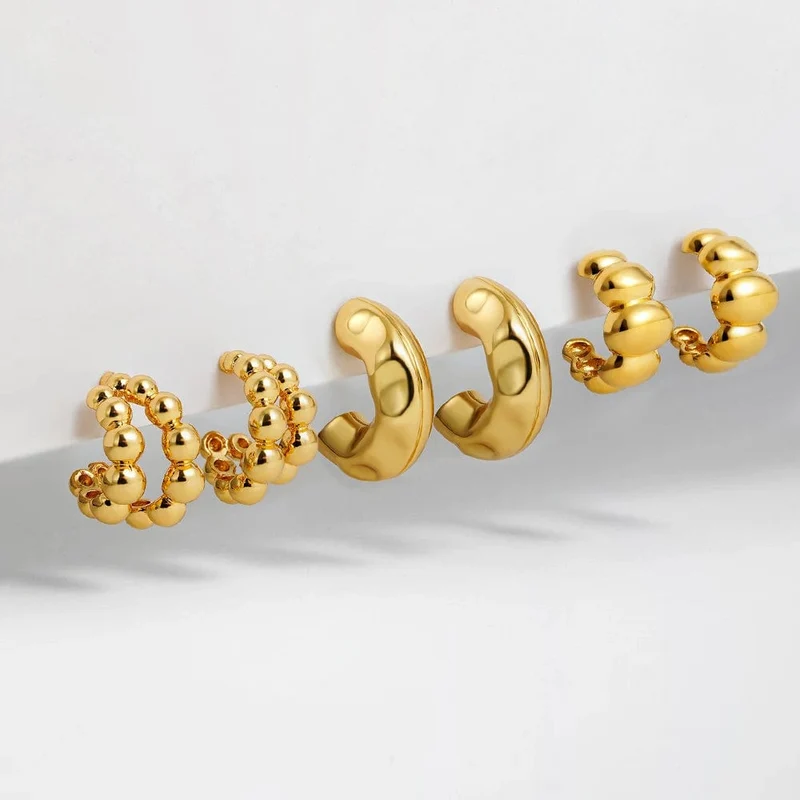 3 Paar/Set zierliche goldfarbene geometrische Kreis-Kleine Creolen für Frauen Statement-Perlen Twist Huggie Ohrring Modeschmuck