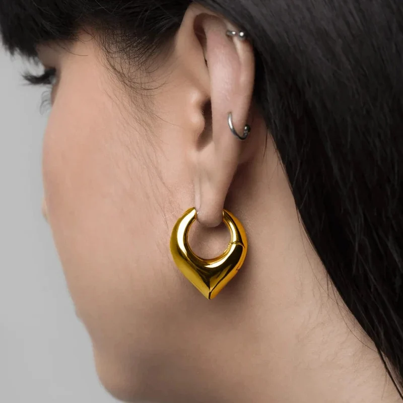 3 Paar/Set zierliche goldfarbene geometrische Kreis-Kleine Creolen für Frauen Statement-Perlen Twist Huggie Ohrring Modeschmuck